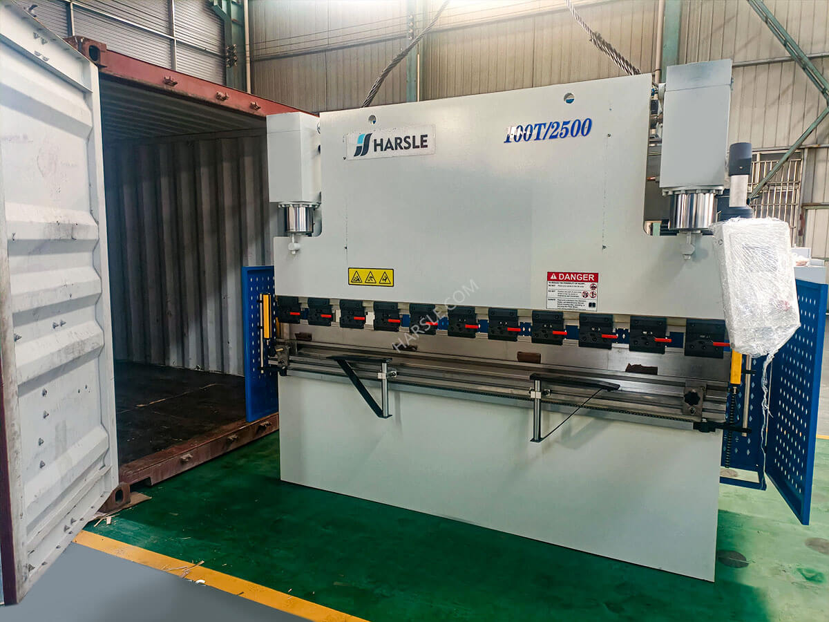 Thailand-WC67K-100T2500 Press Brake (1)