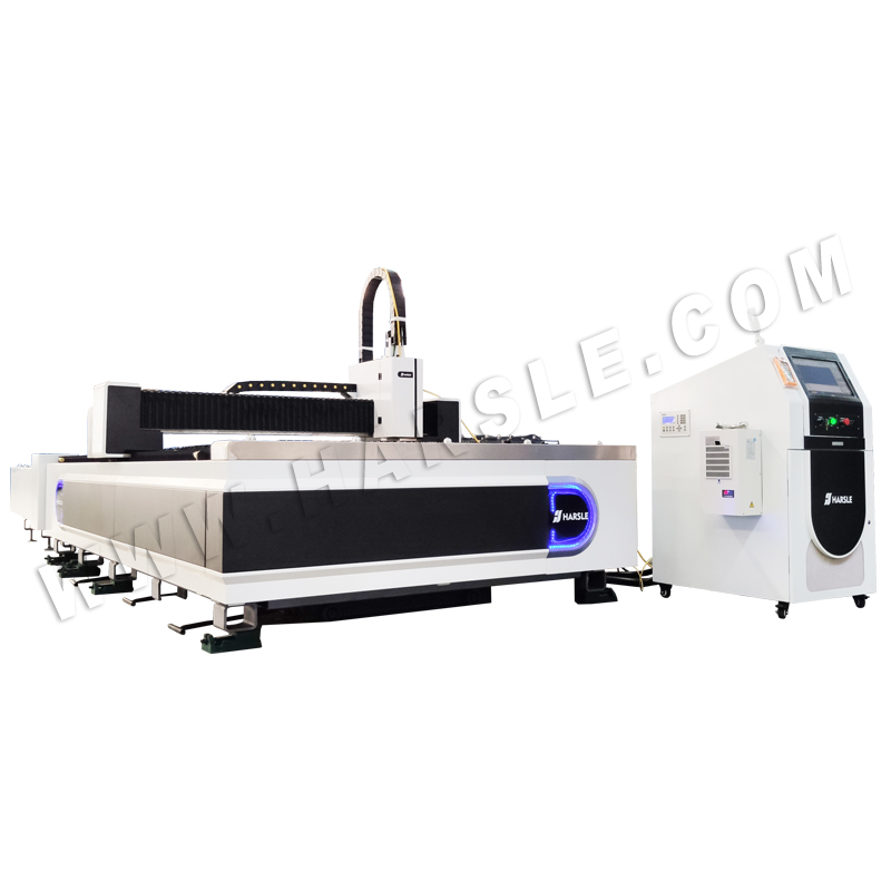 HSX-1500W 3015 آلة قطع ليزر الألياف CNC مع جدول الصرف ، مصدر ليزر IPG