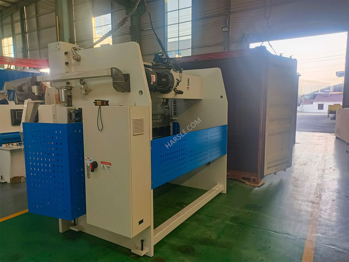 Thailand-WC67K-100T2500 Press Brake (2)