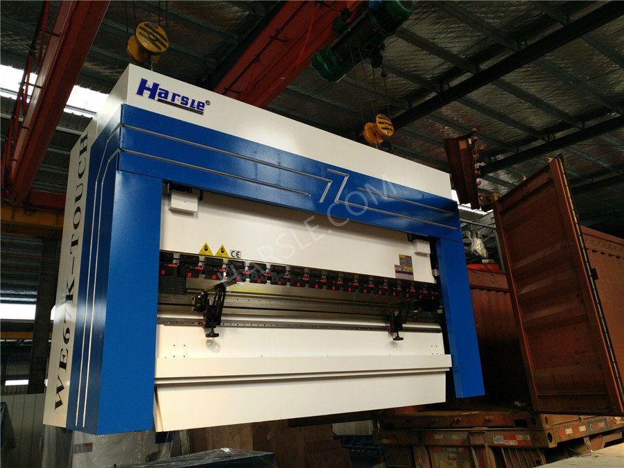 سلوفينيا-WE67K-160T3200 CNC الصحافة الفرامل