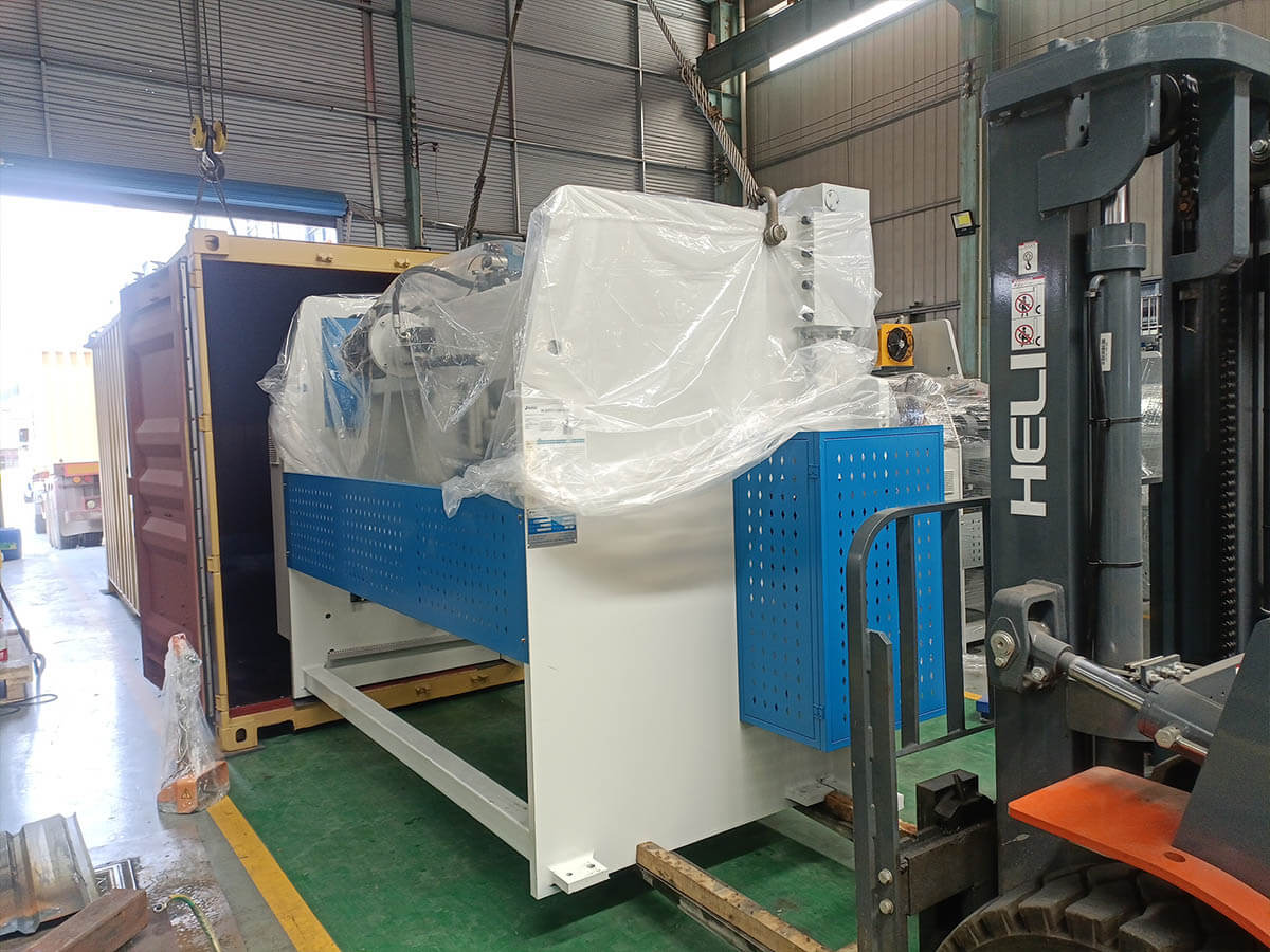 Syria-WC67K-100T3200 Press Brake (3)